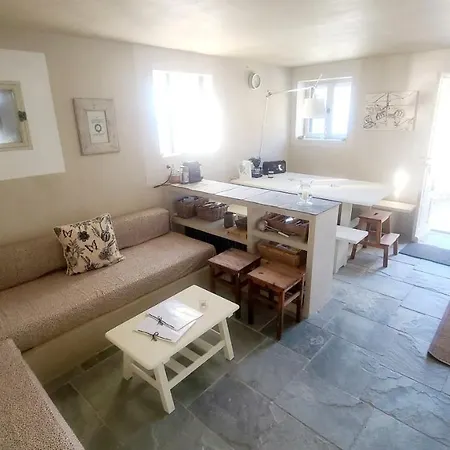 Cabanon Petronille بيت للعطل Canari